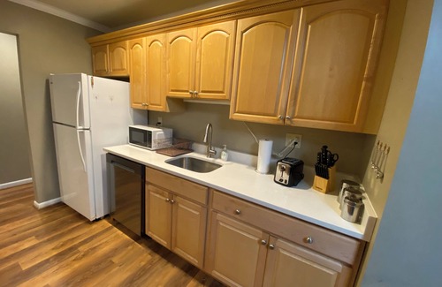 Reston House | Quite 3-Bedroom House in Reston Near it All!