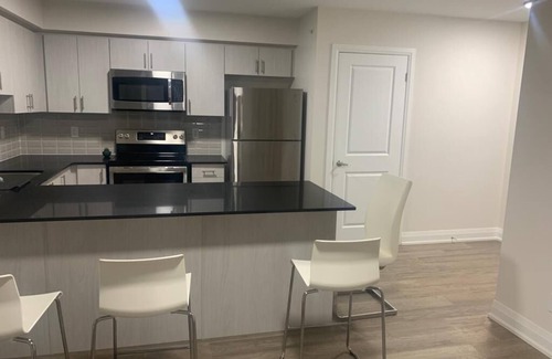 The Danforth Apartment | Quite and clean spot at the heart of Greek Town
