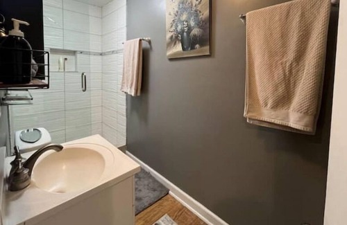 Northbrook Apartment | Quite peaceful escape in Northbrook
