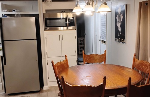 Blountstown House | Quite, restful 3 bedroom 2 bathroom trailer with lots of elbow room.
