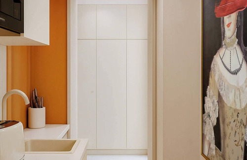 Bucharest City-Centre Apartment | Qult Huxley Summary