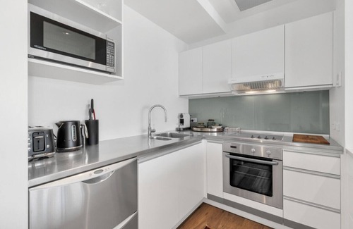 Auckland Central Business District Apartment | QV Viaduct Sub Penthouse (1152)