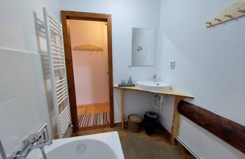 Poian Villa | RéBa Old Barn