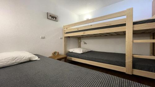 Puy-Saint-Vincent Apartment | Résidence Dame Blanche - DBA318 - APPT 1 CHAMBRE + CABINE - BALCON - 6 PERSONNES - Secteur 1800 MAE-4664