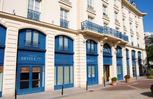 Le Plessis-Robinson Apartment | Résidence du Grand Hôtel