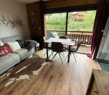 Reallon Apartment | Résidence Joubelle - Bel appartement rénové chalet de 4 à 6 couchages a Réallon JOUB2-4 MAE-8631