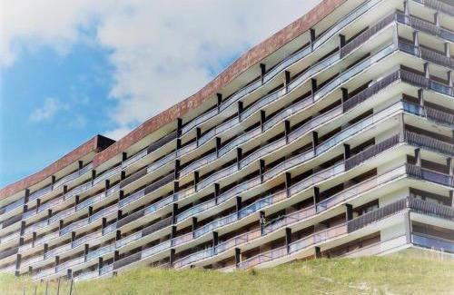 Tignes le Lac Apartment | Résidence Le Bec Rouge - Appartement de charme 3 pièces 8 personnes à Tignes au pied des pistes et proche des commerces dans le quartier du Lac. Vue impr MAE-1681