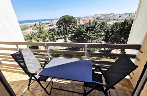 Leucate Apartment | Résidence Le Carlton - Appartement deux pièces cabine 4 couchages à Port Leucate. Réf: 2CAR 331AC MAE-2271