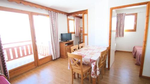 Puy-Saint-Vincent Apartment | Résidence Parc Aux Etoiles - C311PAE - APPARTEMENT 1 CHAMBRE ET 1 CABINE, BALCON MAE-2414