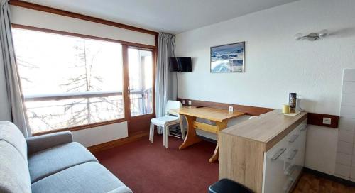Arc-1800 Apartment | Résidence Ruitor Arc 1800 - Appartement 2 pièces pour 4 personnes avec un jolie vue sur la vallée, proche du télécabine dans le village de Charmettoger à Ar MAE-8681