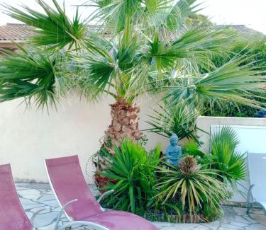 La Nartelle House | Rêve D'azur plage de la Nartelle, Mazet 35m2, parking, Piscine partagée, Terrasse BBQ & draps inclus