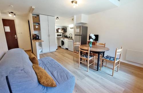 Bagneres-de-Luchon Apartment | Rêves de montagne, T2 bis, Luchon, wifi, parking gratuit, 4 personnes