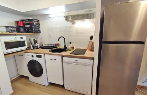 Bagneres-de-Luchon Apartment | Rêves de montagne, T2 bis, Luchon, wifi, parking gratuit, 4 personnes