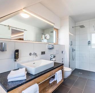 Ruhrberg Hotel | Rührberger Hof Hotel & Restaurant Grenzach-Wyhlen bei Basel