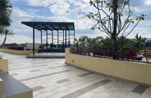 Taman Jubilee Apartment | R&C Guesthouse
