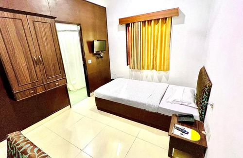 Bhiwadi Hotel | R C Palace Hotel