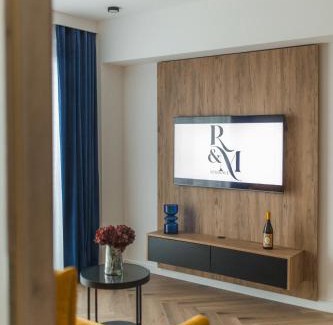 Pecs Apartment | R&M Residence