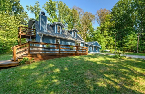 Helmsburg House | R&R Creekside a peaceful 3BR, 2BA, 7AC Wooded, Pond, Hot Tub, Firepit, 6 Guests