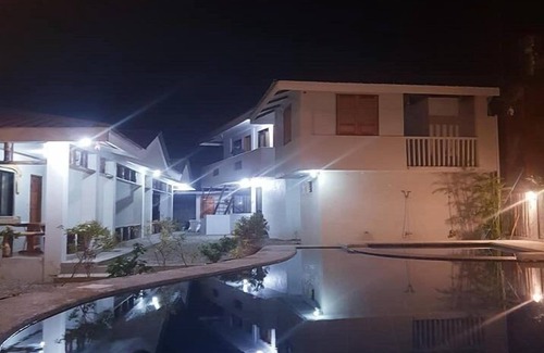 Lian House | R & S Resort Resort