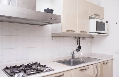 Recanati Apartment | R01 - Recanati, portion of villa on several levels with garden