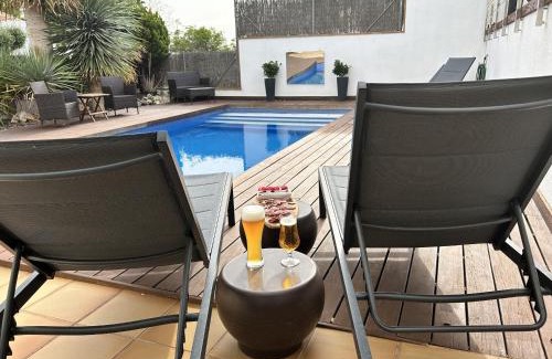 Calafell Villa | R64 Deluxe Villa Déjà Vu