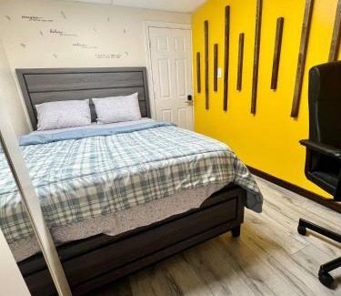 Malton House | R8 Private Room Near Airport