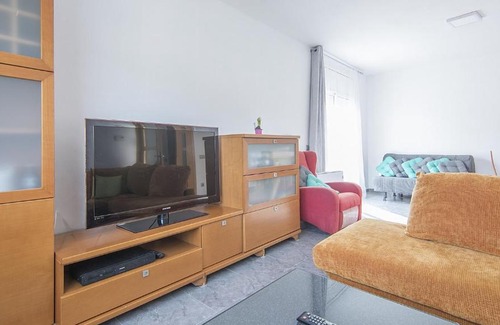 Castellet i la Gornal Villa | R83 Villa Rosales
