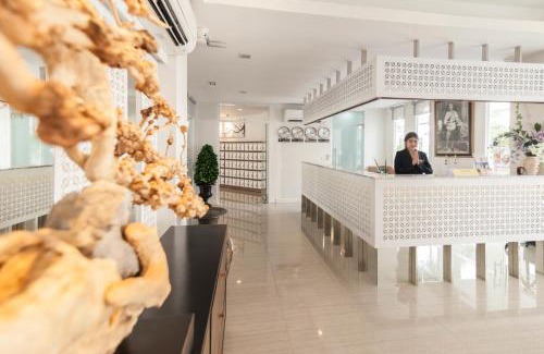 Si Racha Apartment | Racha Residence