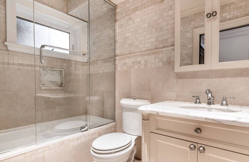 De Lorimier Apartment | Rachel 101