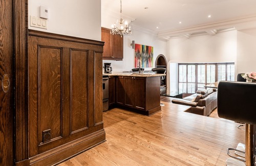 De Lorimier House | Rachel 104