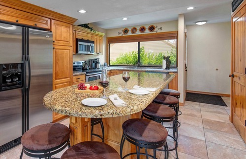Park Meadows Condo | Racquet Club 60 2 Bedroom Condo by RedAwning