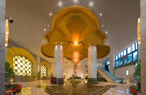 Guomao Hotel | Radegast Hotel CBD