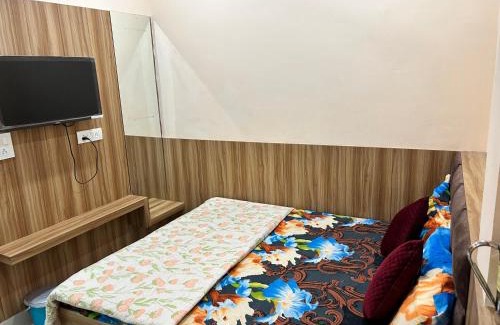 Vrindavan House | Radhey Radhey Dham