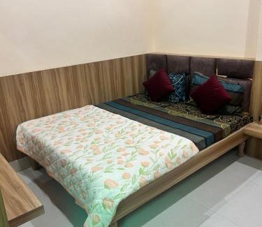 Vrindavan House | Radhey Radhey Dham