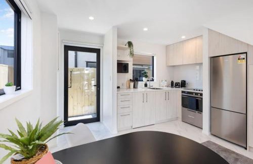 Lower Hutt House | Radiant Spot on Biddle Crescent