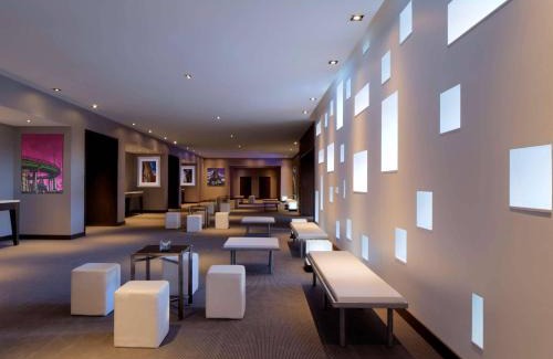South Loop Hotel | Radisson Blu Mall of America