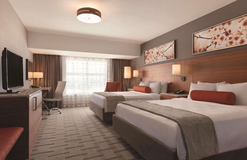 Calgary Hotel | Radisson Hotel & Conference Centre Calgary Airport