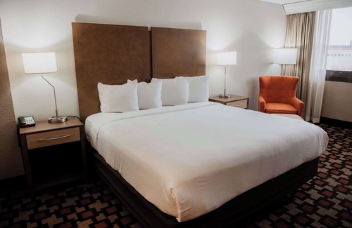 Northwestern Precinct Hotel | Radisson Hotel St. Paul Downtown