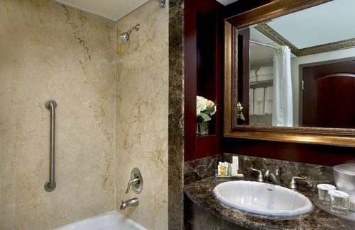 Gateway Hotel | Radisson Hotel Toronto Airport West