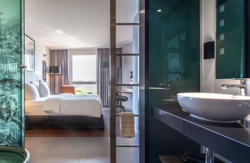 Ruemlang Hotel | Radisson Hotel Zurich Airport