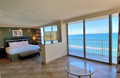 Indialantic Hotel | Radisson Suite Hotel Oceanfront