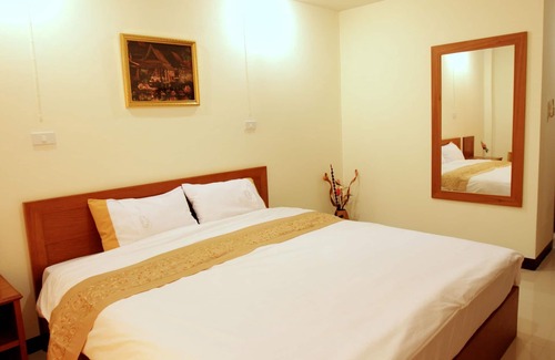 Racha Thewa Hotel | Rafael Mansion Bangkok Aiport