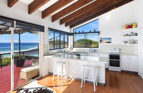 Scotts Head House | RAFF'S SHACK - Beachfront Property