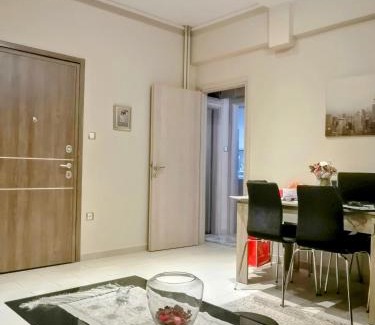 Kolokinthou Apartment | Raffaella Athens