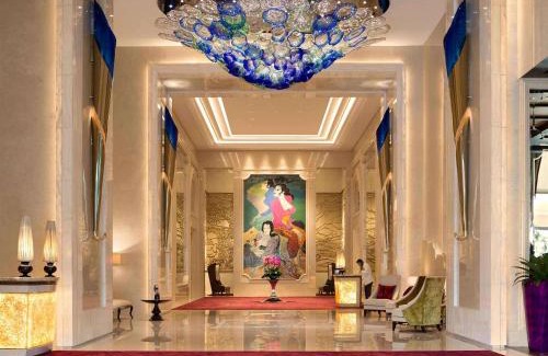 Kuningan Hotel | Raffles Jakarta