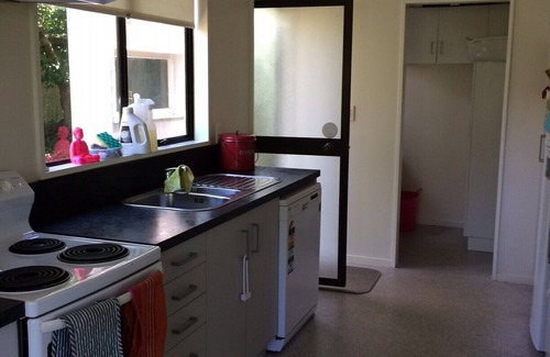 Raglan House | Raglan Beauty. Sun, Views, Nature - Walk to Town