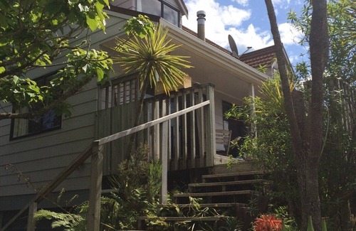Raglan House | Raglan Beauty. Sun, Views, Nature - Walk to Town
