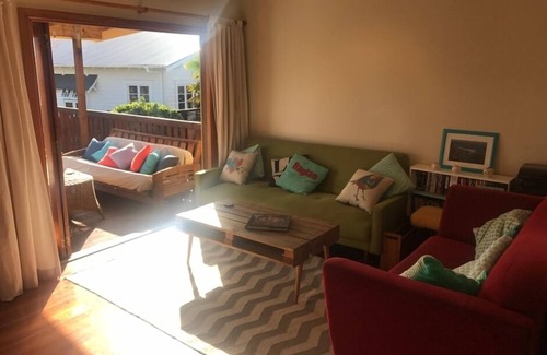 Raglan House | Raglan Delightful Kiwiana Bach