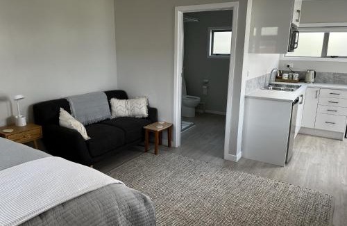 Raglan Apartment | Raglan Retreat on Gilmour
