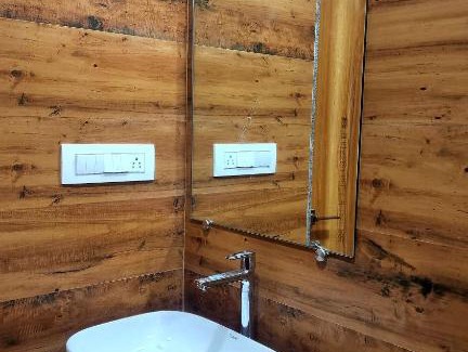 Sector 11 Hostel | Rahul Men's AC Dormitory